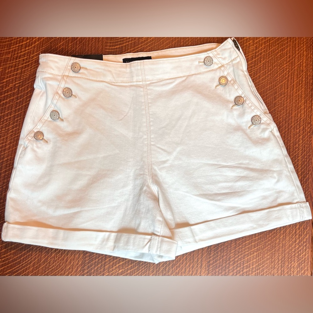 NWT- Banana Republic High Waist White Shorts. Size 8